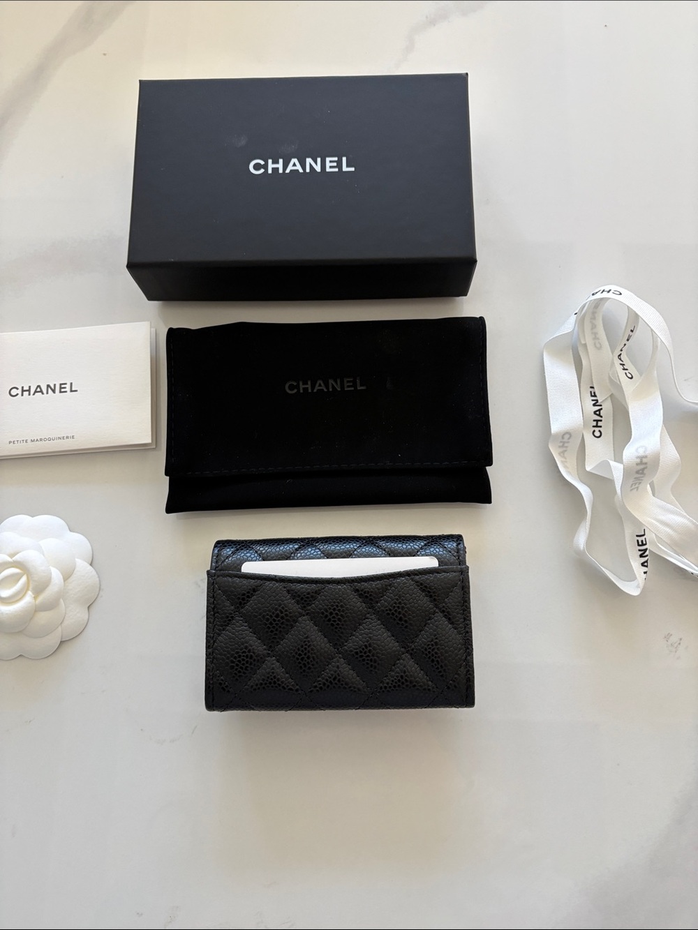 New CHANEL caviar  Black Quilted Leather Cardholder with Gold CC - Picture 4 of 8